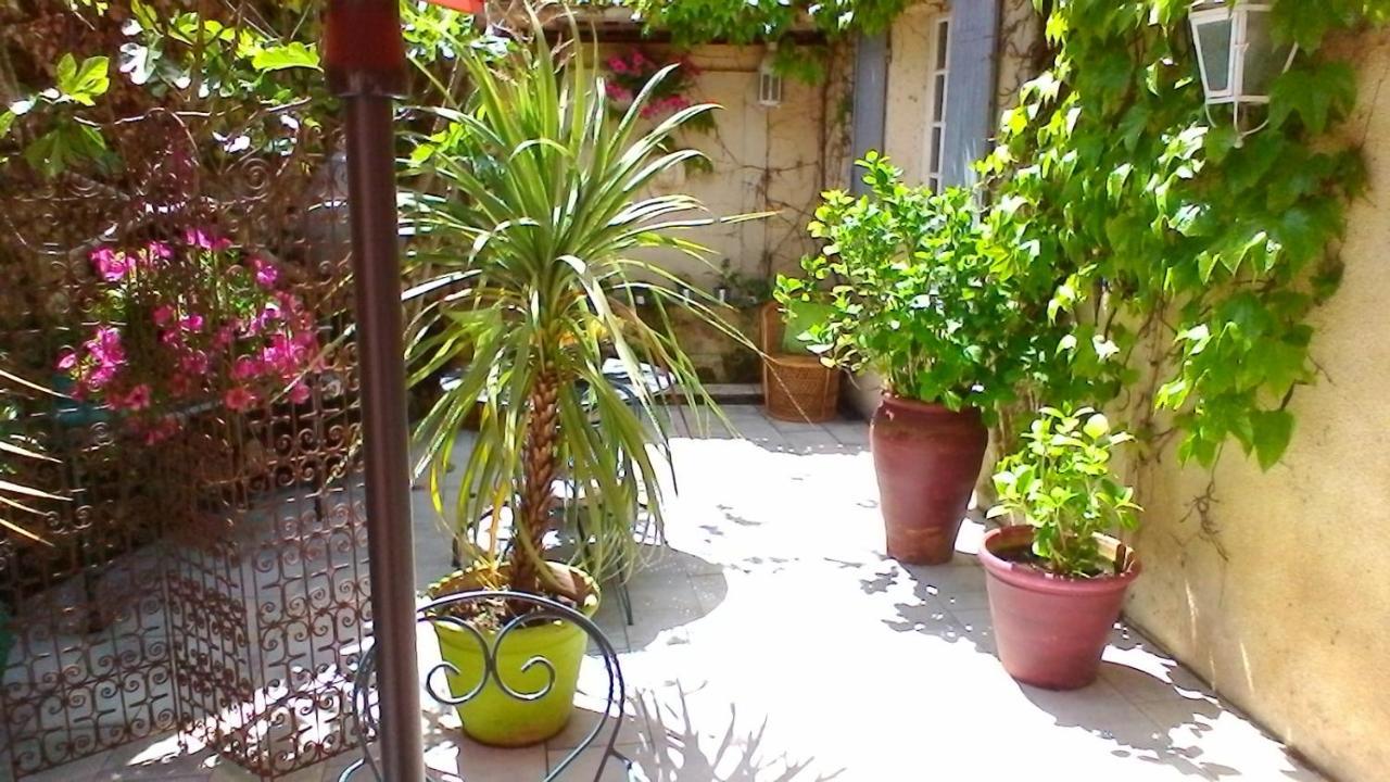 Le Domaine De La Lezardiere B&B Espiet Eksteriør billede